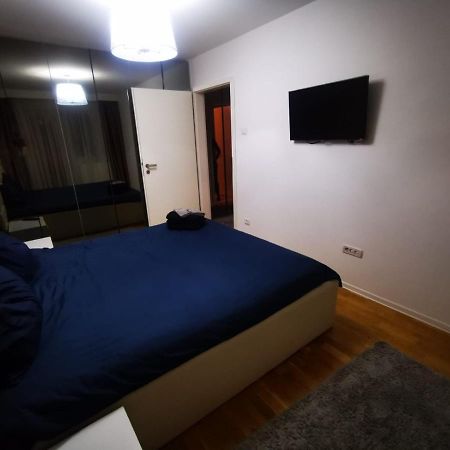 Luxury Apartment. 10 Minutes Taxi Ride To Center Timişoara Exteriör bild