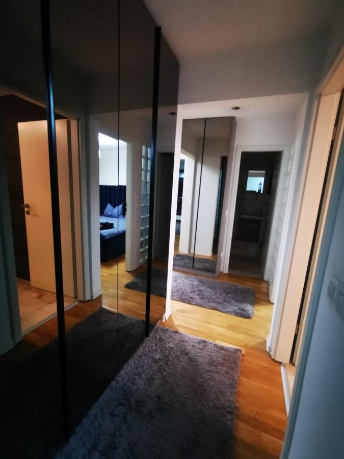 Luxury Apartment. 10 Minutes Taxi Ride To Center Timişoara Exteriör bild